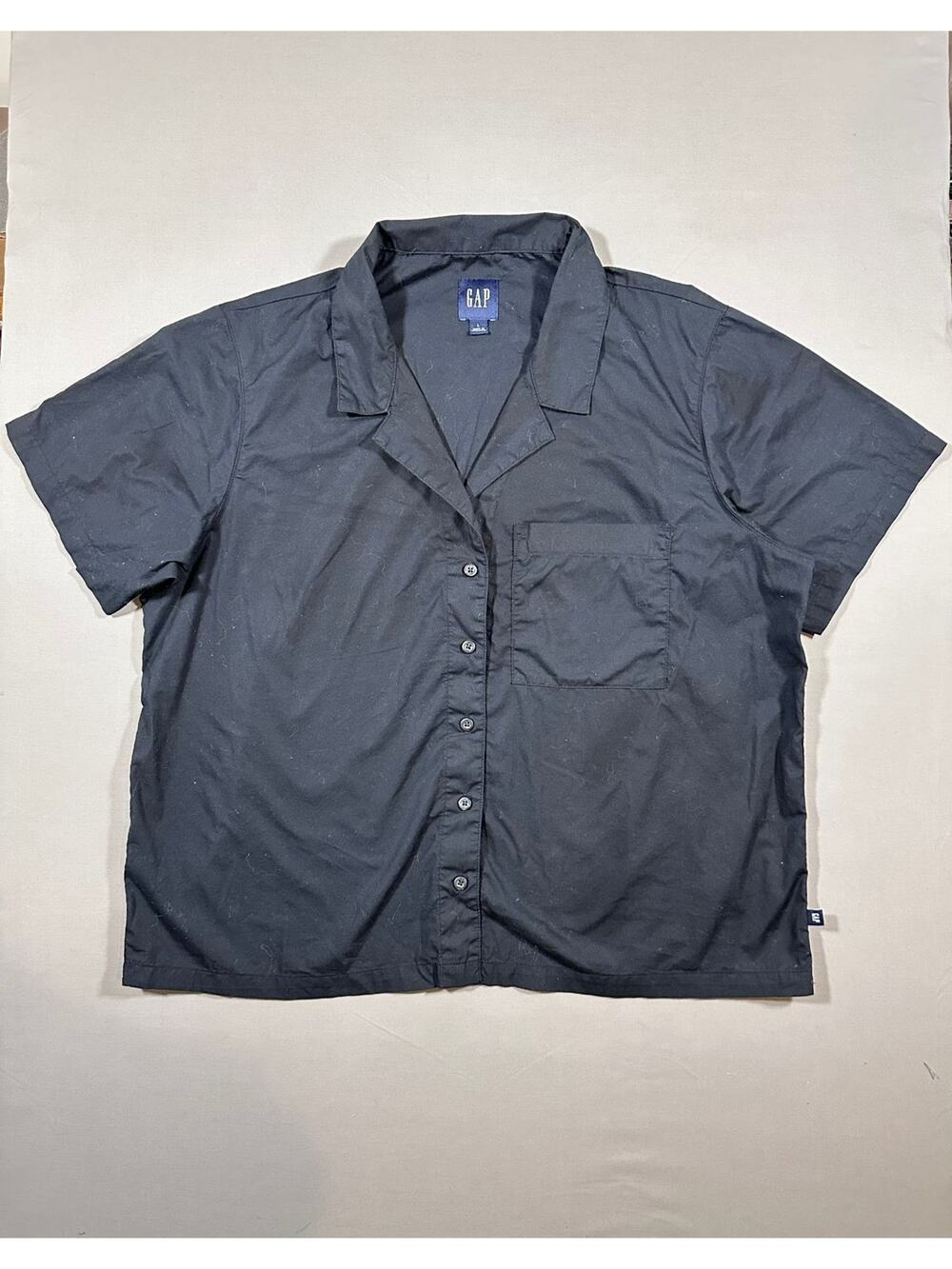 GAP Black Cropped Button Down Shirt Women’s L Minimalist Boxy Blouse Top